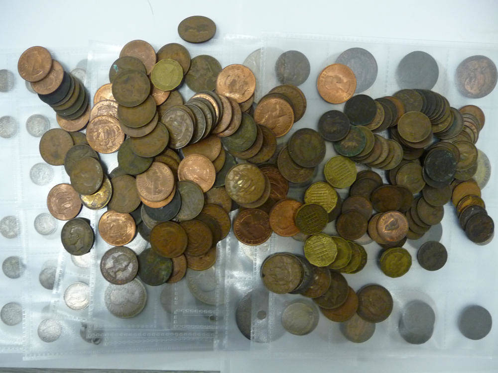 Lot 27 - Miscellaneous Lot, comprising: 20 x sixpences (best is 1871 VF) and 13 x shillings George III...
