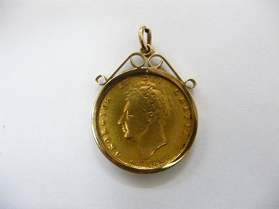 Lot 67 - Sovereign 1827, a 22ct gold cast counterfeit in a hallmarked 9ct gold ring mount, gross weight...