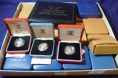 Lot 27 - Collection of 15 x UK Silver Proofs, comprising: £5 1993, 2 x £2 1986 (no certificate)...