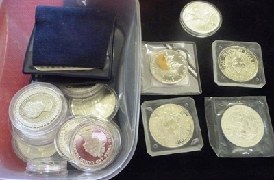 Lot 56 - 18 x Silver Coins: 3 x Britannia £2 1998, 1999, 2003; USA 3 x silver eagles 1993; Canada 3 x...