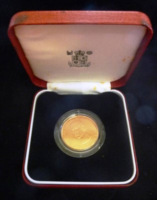 Lot 59 - Fiji Gold 200 Dollars 1980 "10th Anniversary of Independence" 15.98g (22ct), with certificate,...