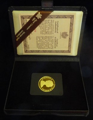 Lot 60 - Canada Gold Proof 100 Dollars 1979, 16.9g (22ct) with certificate, in CofI, FDC