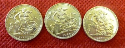 Lot 130 - 3 x Sovereigns, all 1974, EF or +