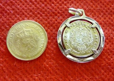 Lot 156 - Netherlands Gold 5 Guilders 1912, (3.36g of .900 gold), good edge VF; and Spain 18ct Gold...