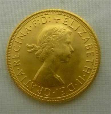 Lot 94 - Sovereign 1967, EF