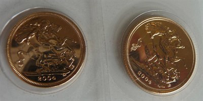 Lot 71 - Sovereign 2004 and Half Sovereign 2004, both cased BU