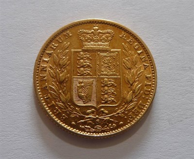 Lot 150 - Sovereign 1875s Shieldback,  obv. dig below truncation otherwise AVF/VF