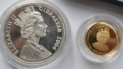 Lot 153 - Gibraltar Proof Sovereign 2006, 8.07g (22ct) & a silver £5 2006, both commemorating Queen's 80th