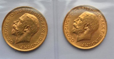 Lot 17 - 2 x Sovereigns 1913 EF & 1915 minor edge bumps AEF