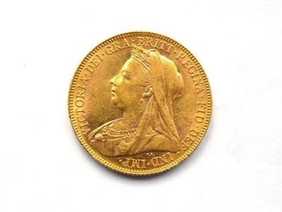 Lot 24 - Sovereign 1900, minor marks GVF to AEF