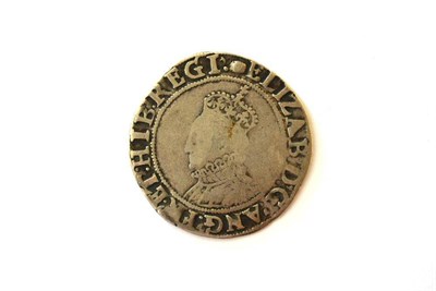 Lot 8 - Elizabeth I Shilling, 6th issue, MM tun, ear shows (bust B), full round flan (6.1g) & clear...