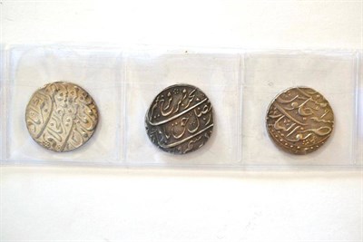 Lot 18 - India, Mughal Empire, 3 x Silver Rupees: Aurangzeb (Alamgir) AH1068 -1116 (1618-1707AD), Akhbarabad