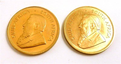 Lot 56 - South Africa, 2 x Krugerrands 1978, each 1oz fine gold, BU