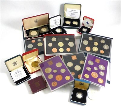 Lot 298 - Miscellaneous UK Proof Sets & Silver Proofs comprising: 7 x proof sets: 1970(x2) no outer...