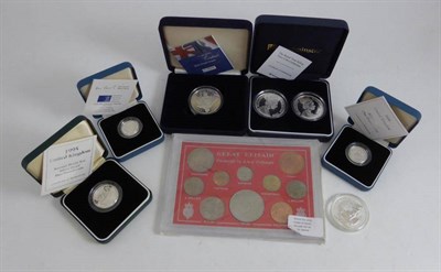 Lot 301 - 4 x UK Silver Proofs comprising: £5 2004 'Centenary of the Entente Cordiale,' £2 1995...