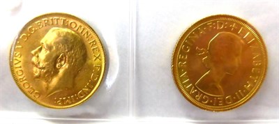 Lot 90 - 2 x Sovereigns: 1913 VF to GVF & 1968 AEF