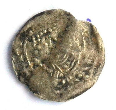 Lot 26 - Henry I Silver Penny, pellets in quatrefoil type, Canterbury Mint, obv. facing crowned bust...