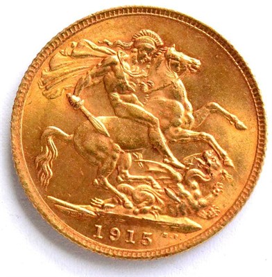 Lot 104 - Sovereign 1915 GVF