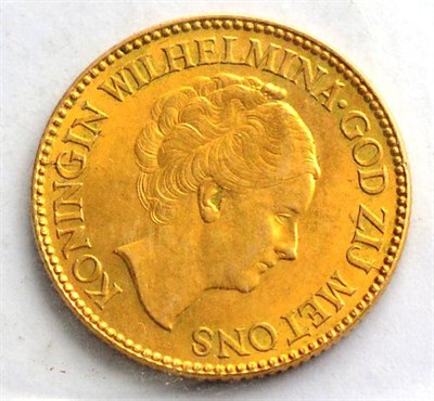 Lot 69 - Netherlands, Gold 10 Guilders 1933, 6.7g, .900 gold, GVF