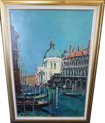 Lot 2094 - Mario Sanzone (Italian b. 1946) The Grand Canal, Venice Signed and inscribed 'Venezia', oil on...