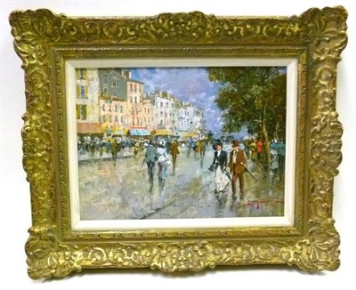 Lot 1173 - A Gravina (20th/21st century) Figures on a Parisian street Signed, oil on board, 28.5cm by 38.5cm