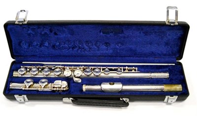 Lot 2077 - A Boosey & Hawkes Silver Plated 'Emperor' Flute, serial number 576453, in a fitted case