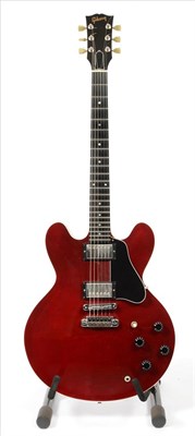 Lot 2094 - A Gibson ES335 Studio, serial number 90172476, 1992 with laminated maple top, back and sides,...