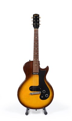 Lot 97 - A 1959 Gibson Melodymaker Three Quarter Size Guitar, serial number 924677, with mahogany slab body