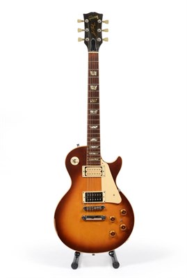 Lot 39 - A 1972 Gibson Les Paul Standard Guitar, serial number 127940, with sandwich laminated body,...