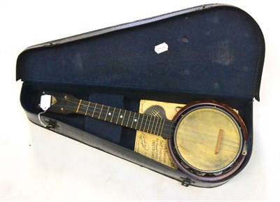 Lot 59 - A Keech Banjolele Banjo, pat no.219720/25, with four nylon strings, serial number A13729, with...