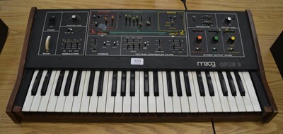 Lot 103 - A MOOG Opus 3 Analog Synthesizer Keyboard, serial number 3965X