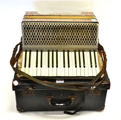 Lot 2136 - Carmen Piano Accordion 25 bass buttons and 34 treble keys (cased)