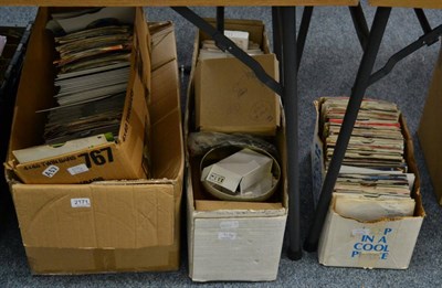 Lot 2171 - Records a collection of assorted 78 and 45's