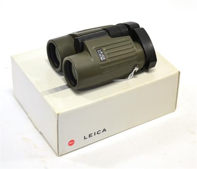 Lot 2226 - Leica Trinovid 8x42 BA Binoculars green, in original leather case and box