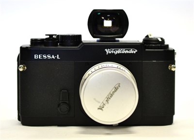 Lot 2362 - Voightlander Bessa-L Camera with Snapshot Skoparf4, 25mm  lens and viewfinder