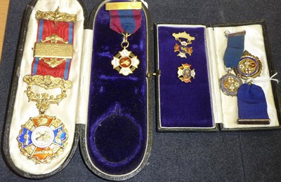 Lot 33 - A 9 Carat Gold and Enamel Independant Order of Foresters LBC Jewel, the reverse engraved with a...