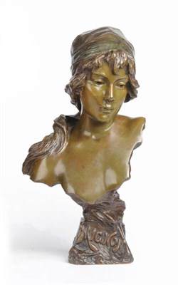 Lot 1171 - Emmanuel Villanis (Lille 1858 - 1914 Paris) "Mignon" An Art Nouveau Patinated Bronze, modelled as a