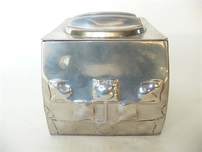 Lot 1188 - A Liberty & Co "Tudric" Pewter Biscuit Box and Cover, designed by Archibald Knox, of slightly...