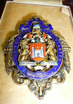 Lot 66 - A Silver Gilt and Enamel Brooch to the Past Mayoress of Doncaster 1914-16, of cartouche form,...