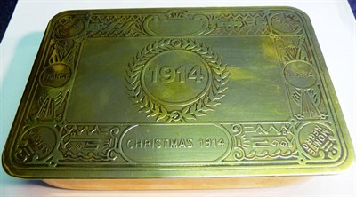 Lot 120 - A Brass "1914 Christmas" Box, with lift-off cover, 13cm by 9cm (modern)