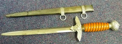 Lot 193 - A German Third Reich Luftwaffe Officer's Dagger, Second Pattern, with unmarked steel blade,...