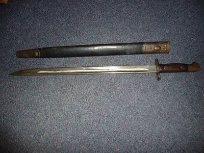 Lot 253 - A British Pattern 1907 Mk1 "SMLE" Short Magazine Lee-Enfield Bayonet, the leather scabbard with...