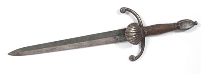 Lot 278 - A Late 15th/Early 16th Century Continental Main Gauche, the 34.5cm double edge steel blade with...