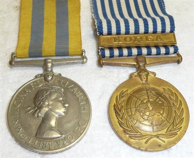 Lot 40 - A Korea Pair, awarded to 6286070 PTE.M.PENDLE. GLOSTERS, comprising Korea Medal 1950-53 and...