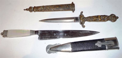 Lot 273 - A Uraguyan Gaucho Knife, the steel blade stamped ROQUA & SCHOLBERG, MONTEVIDEO, with square section