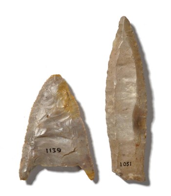 Lot 315 - A Rare North American Paleo-Indian Folsom Type Point, (spear tip of the Cumberland variety), 8.5cm