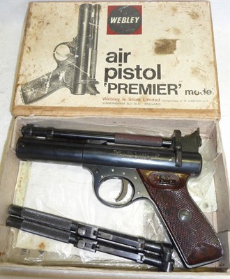 Lot 410 - PURCHASER MUST BE 18 YEARS OR OVER A Webley Premier .177/.22 Calibre Air Pistol, numbered 782, with