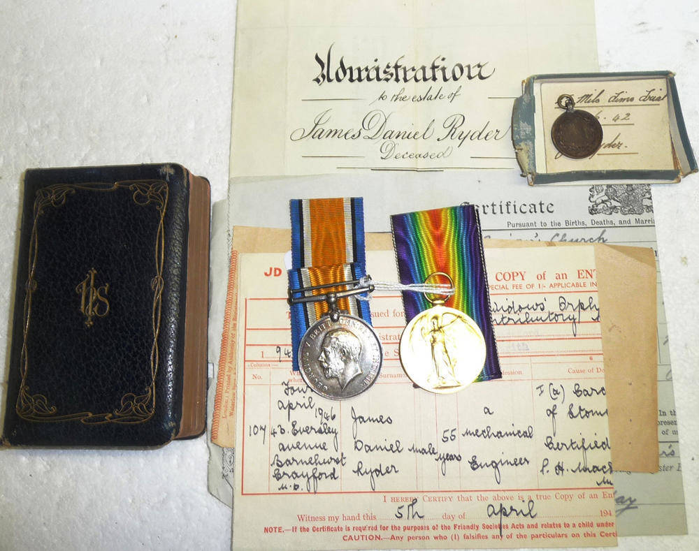 Lot 14 - A First World War Pair, awarded to M.20095 J. D. RYDER. E.R.A.3 R.N, comprising British War...