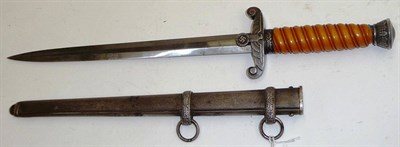 Lot 167 - A German Third Reich Army Officer's Dagger, the steel blade stamped WMW WAFFEN, the hilt with white