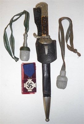 Lot 168 - A German Third Reich SD (Sicherheitsdienst) Type Parade Dagger, the single edge fullered steel...